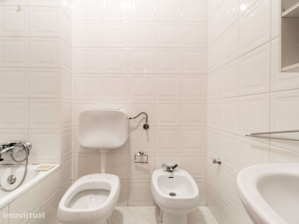 Apartamento T2 com garagem, Urb. Ar e Sol, Coimbra - Grande imagem: 5/14