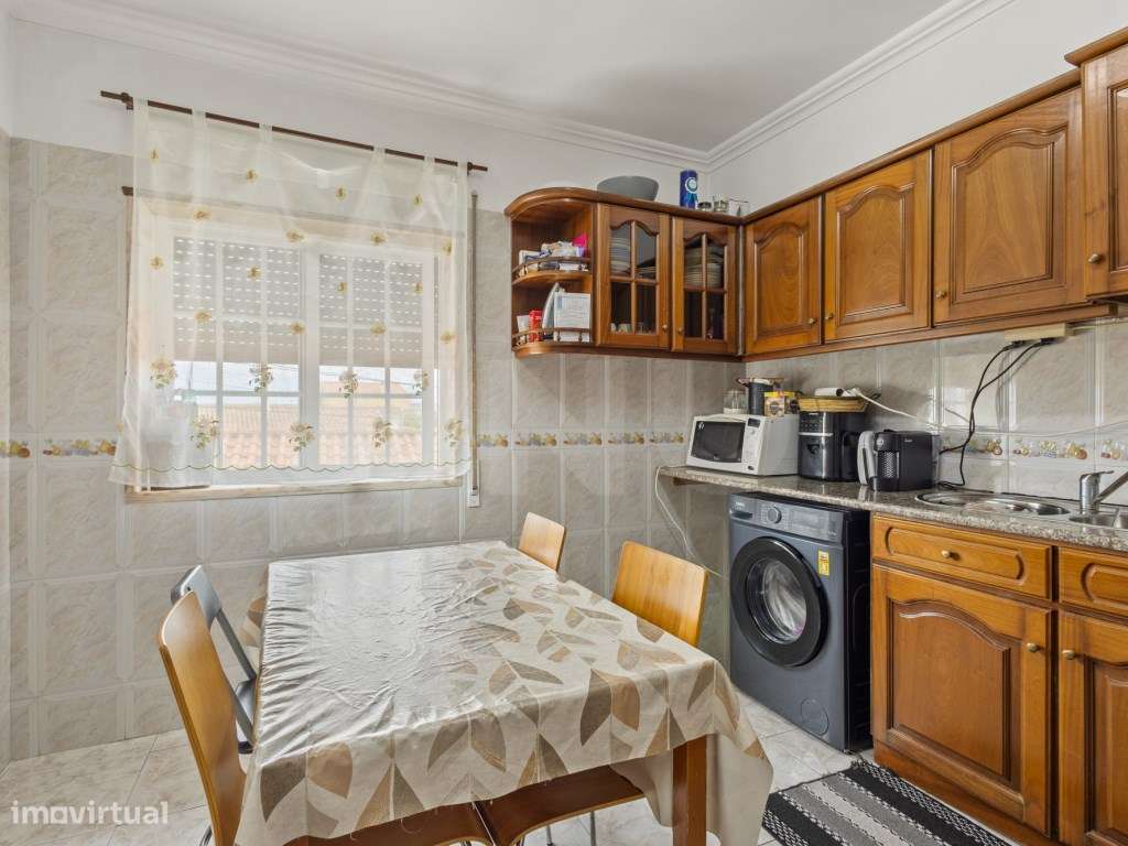 Apartamento T2 para venda na Assenta, São Pedro da Cadeira.-8
