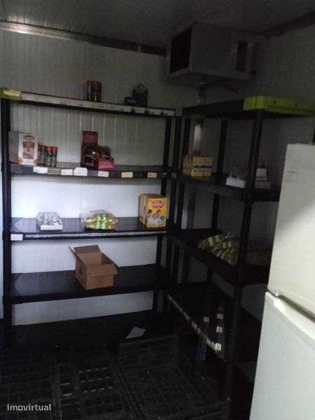 Passagem de estabelecimento em Valongo - Grande imagem: 5/10