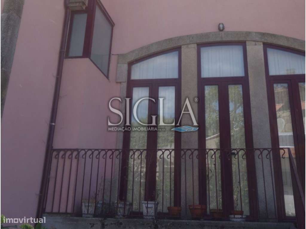 Prédio para reconstrução - Grande imagem: 2/15