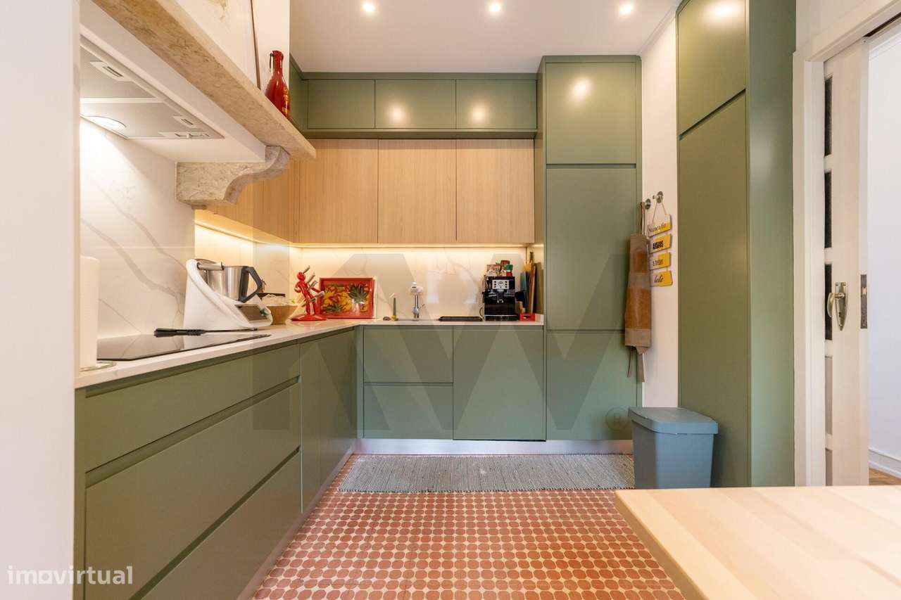 T2 Renovado de 89m2 em Alcântara – O Equilíbrio Perfeito entre Charme - Grande imagem: 3/27