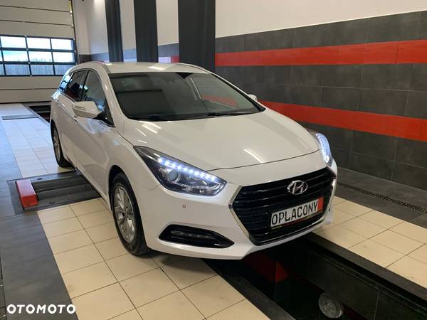 Hyundai i40 Kombi 1.7 CRDi Premium - 4