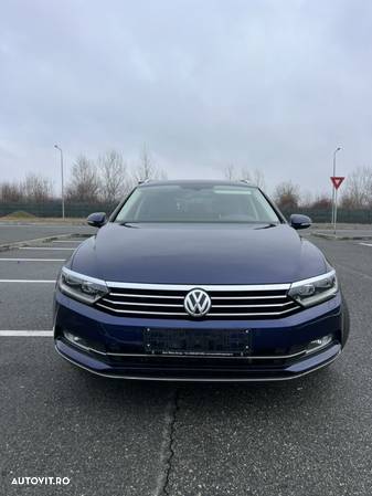 Volkswagen Passat Variant 2.0 TDI DSG R Executive - 11