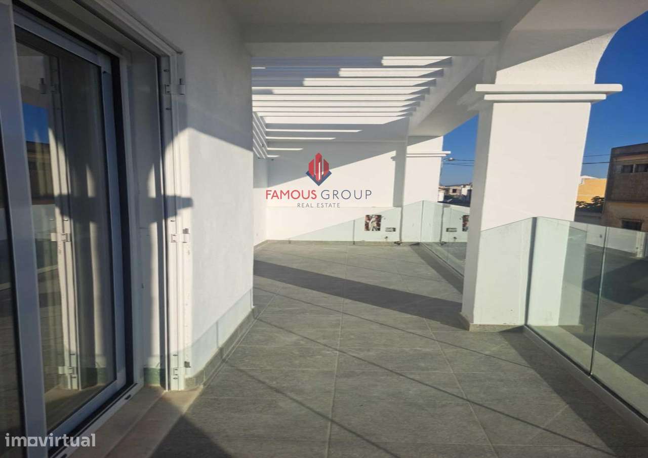 Moradia T5 totalmente remodelada - Montes de Alvor - Grande imagem: 3/14