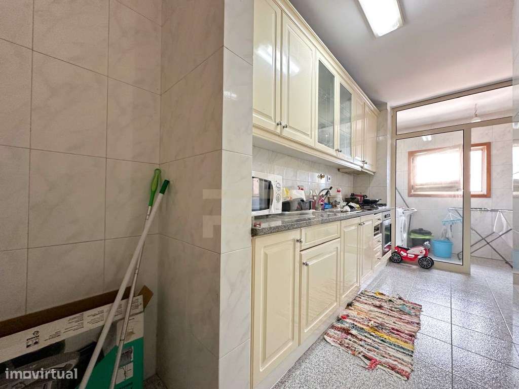 Vende-se apartamento T2 junto ao ISMAI - Grande imagem: 5/11