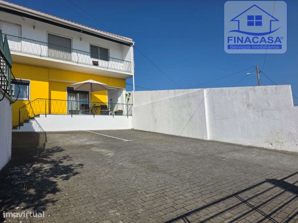 EXCLUSIVO - Excelente andar de moradia T2 todo remodelado com terra... - Grande imagem: 3/37