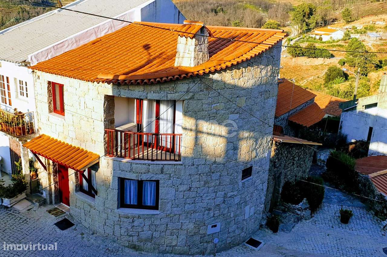 Complexo de Alojamento Turístico na Serra da Estrela - Grande imagem: 2/36