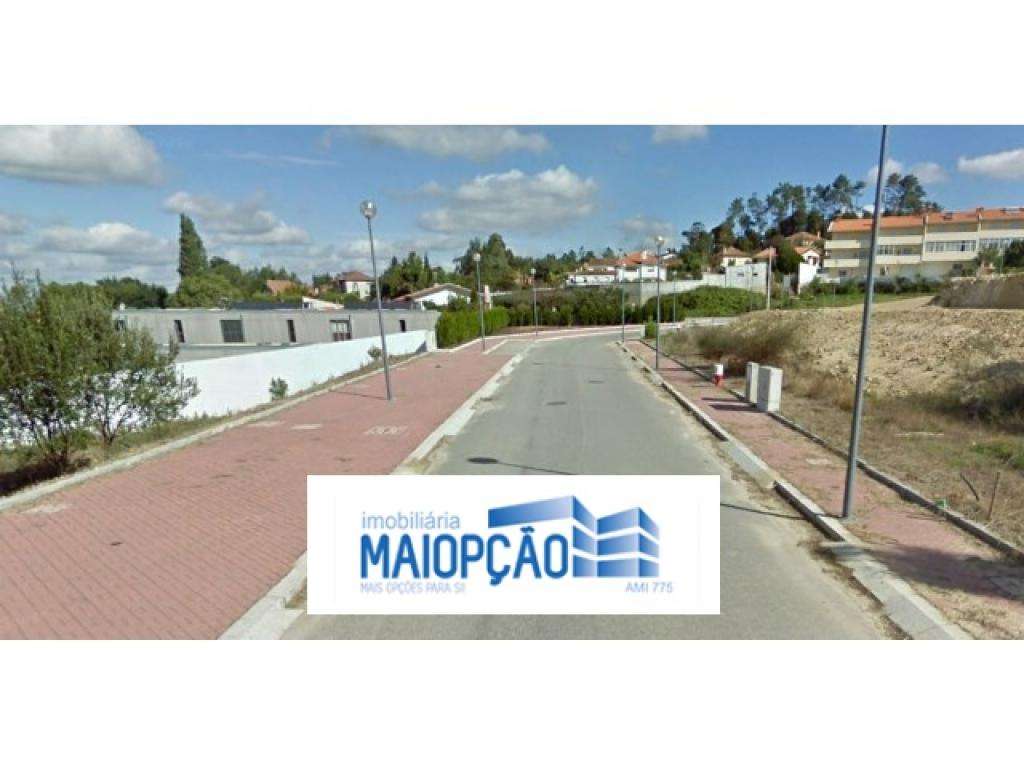 terreno urbano em oliveira de azemeis - Grande imagem: 3/5