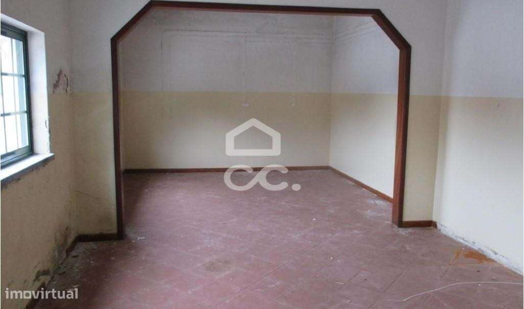 Armazem em Alvaiazere ( antigo lagar)-5