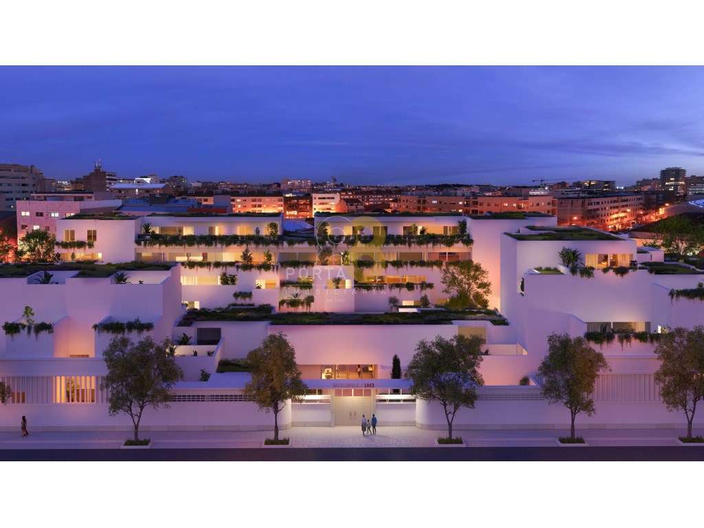 Apartamento T4 com terraço, 3 lugares de estacionamento e arrumos, ...-9