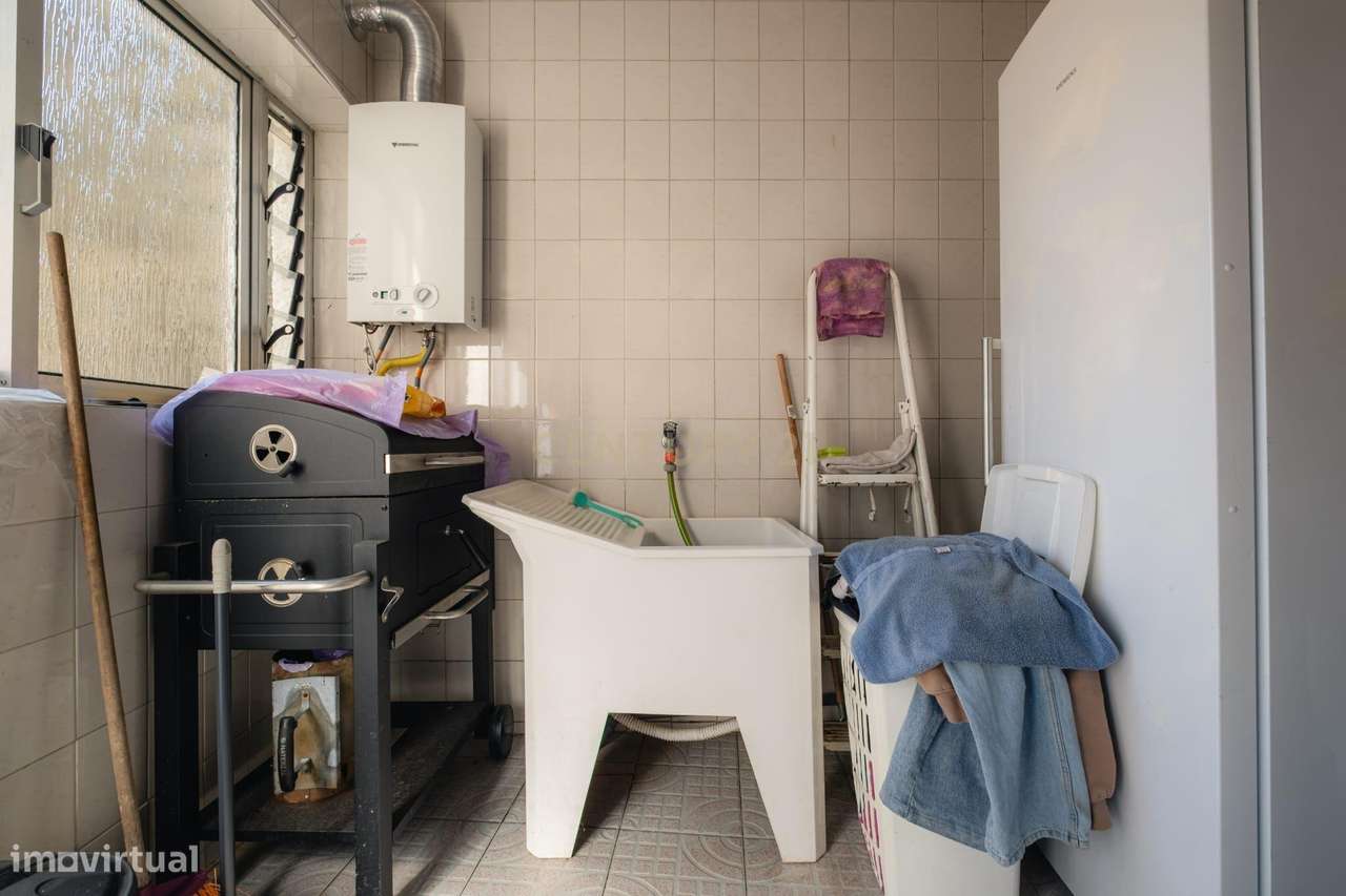 Excelente moradia T3 situada em São Pedro da Cova, Gondomar-55