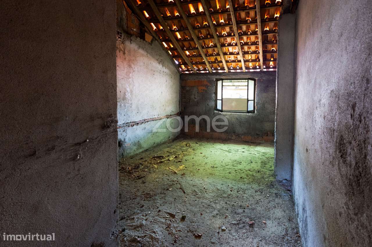 Prédio 4 Pisos |Loja|Garagens| Centro Arganil | Investimento-24