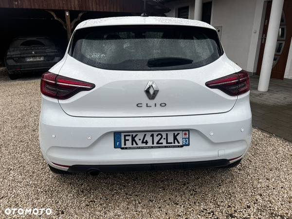 Renault Clio - 8