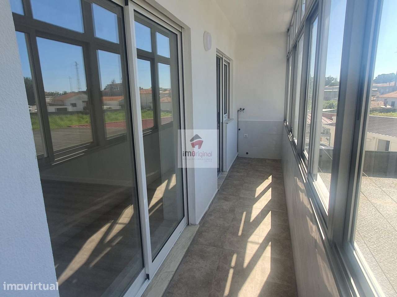 Como novo, T2+1 todo Remodelado, varanda fechada, boa Garagem BOX - Grande imagem: 5/23