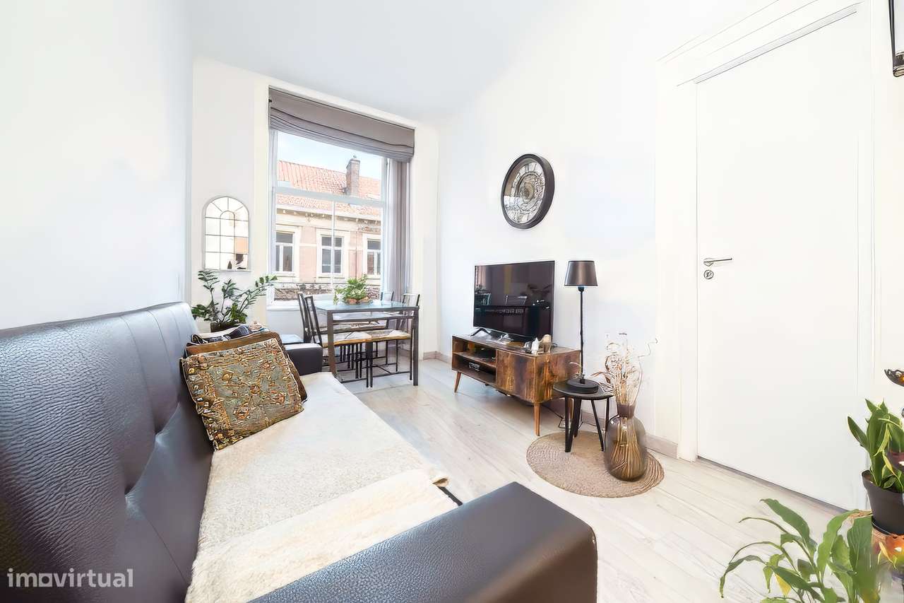 T2 remodelado junto Sta. Apolónia e Feira da Ladra - Grande imagem: 5/12