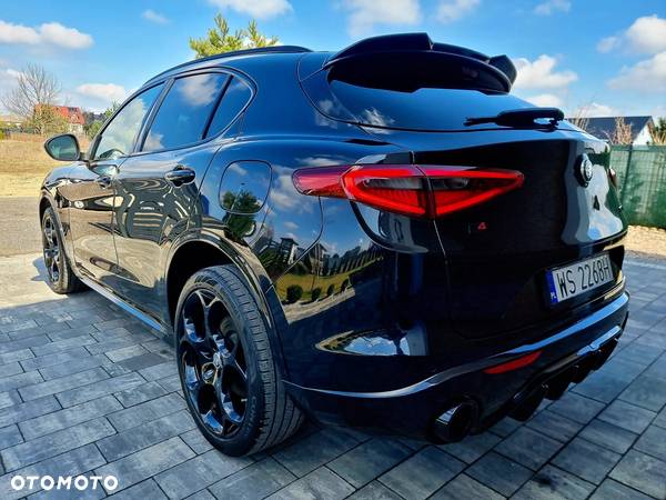 Alfa Romeo Stelvio 2.0 Turbo TI Q4 - 4