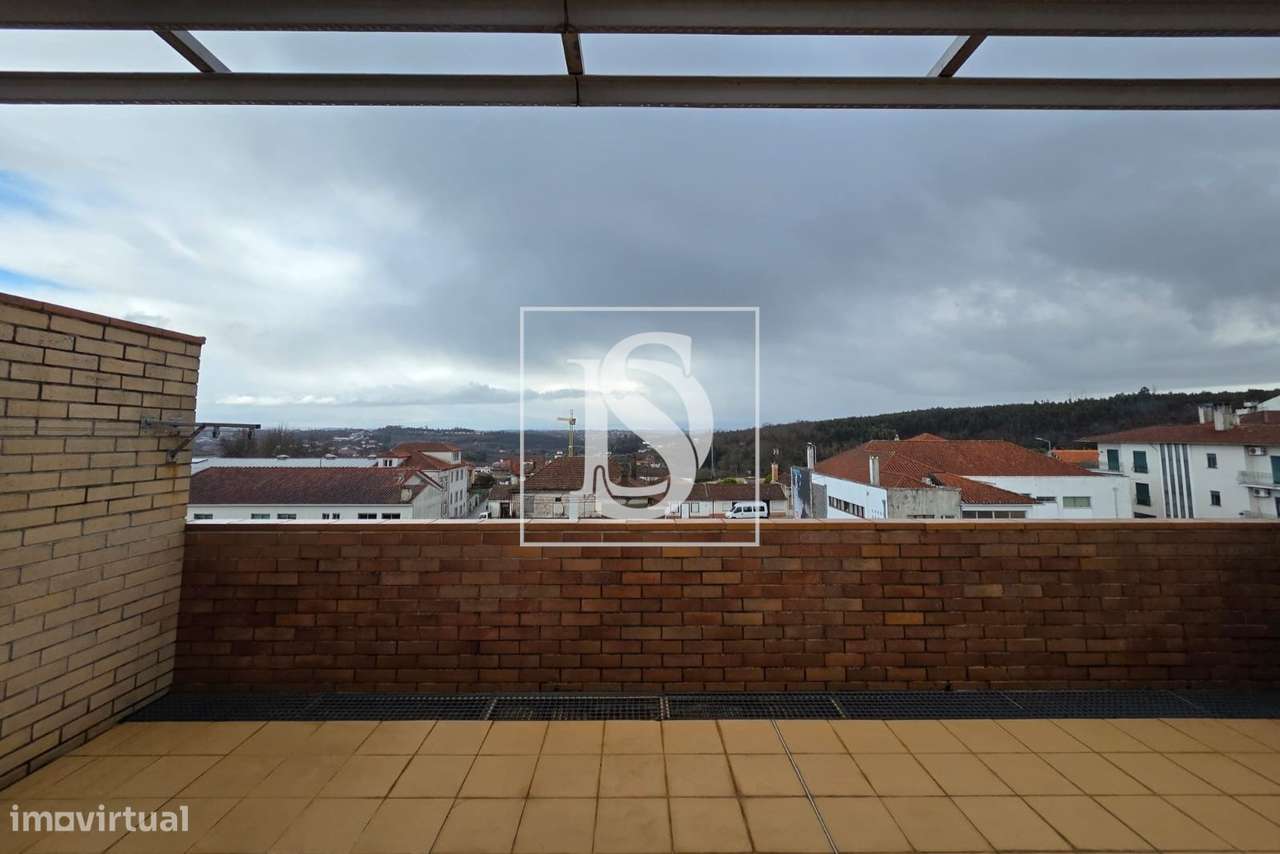 Apartamento T2 Duplex em Tondela-18