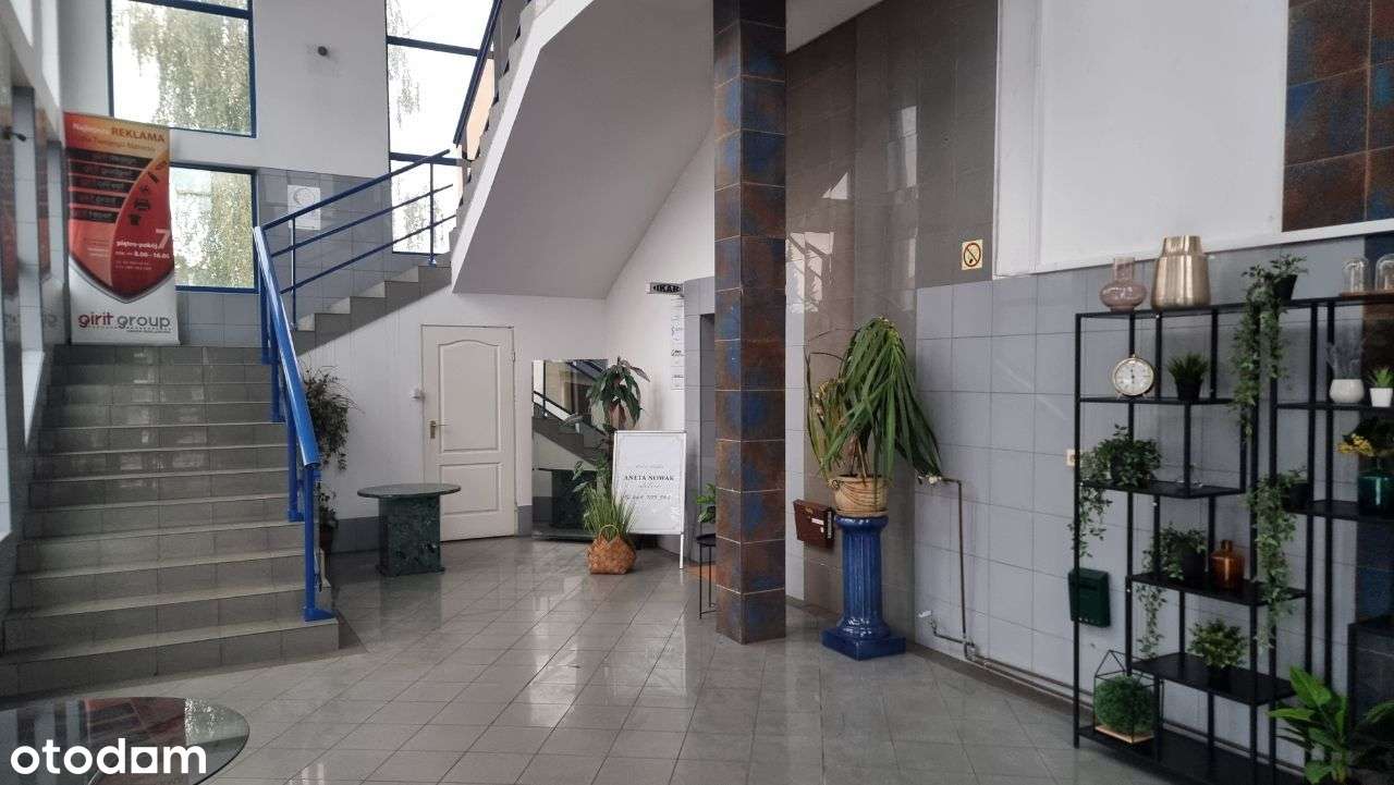 Budynek handlowo-biurowy z dużym magazynem - Pełny obrazek: 4/13