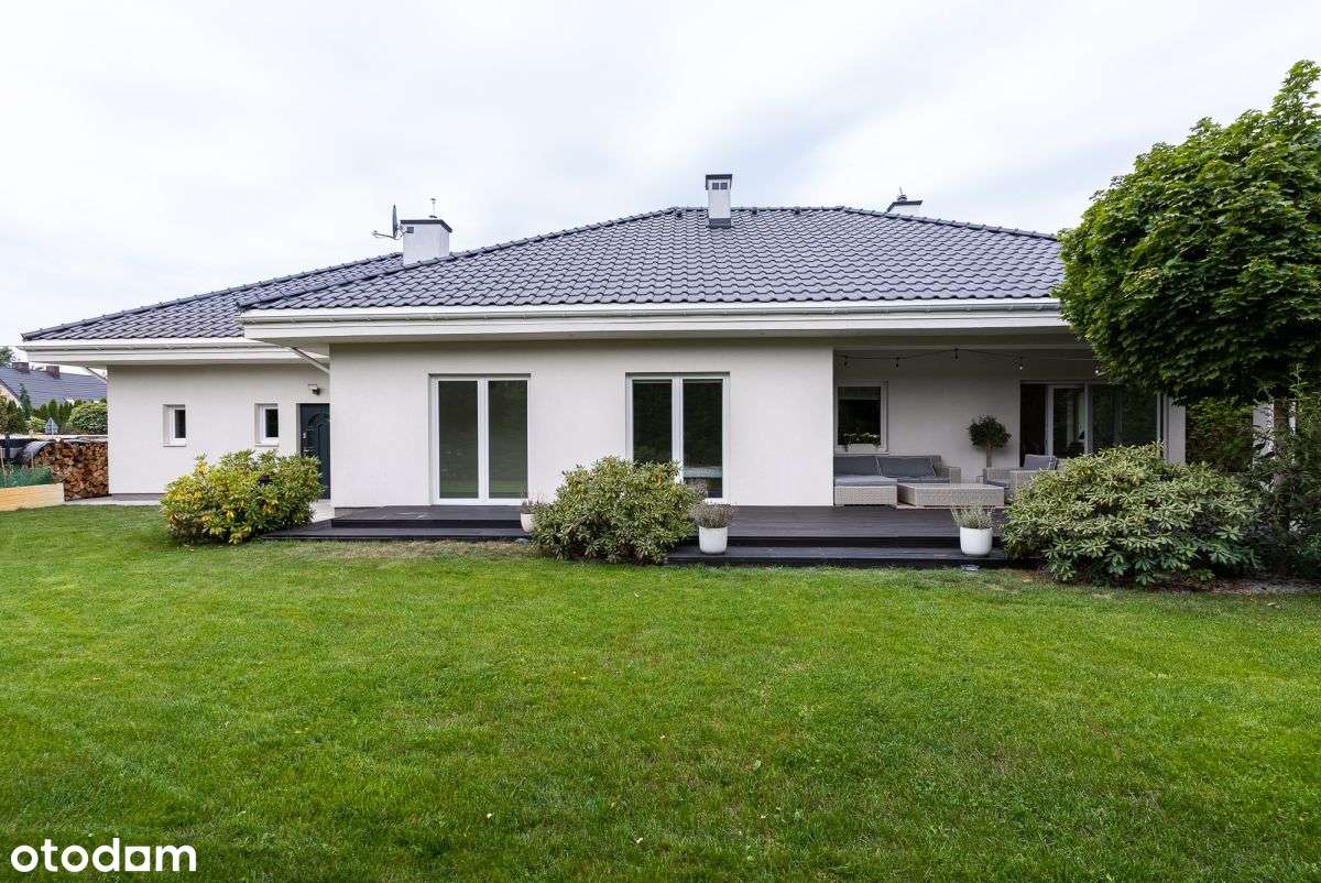 PARTEROWY DOM 242 M2 W AMERYKAŃSKIM STYLU!-10