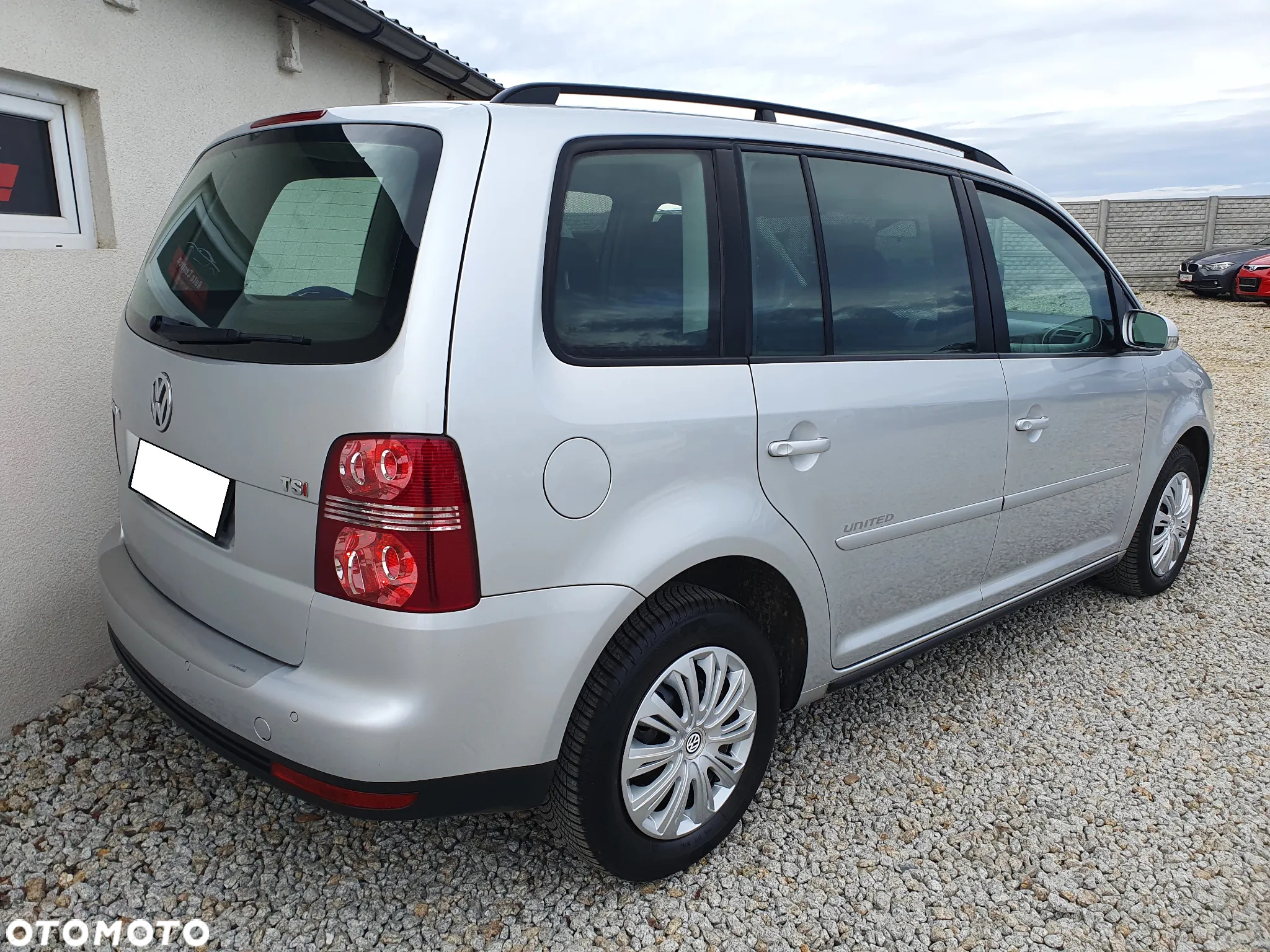 Volkswagen Touran 1.4 TSI DSG United - 4