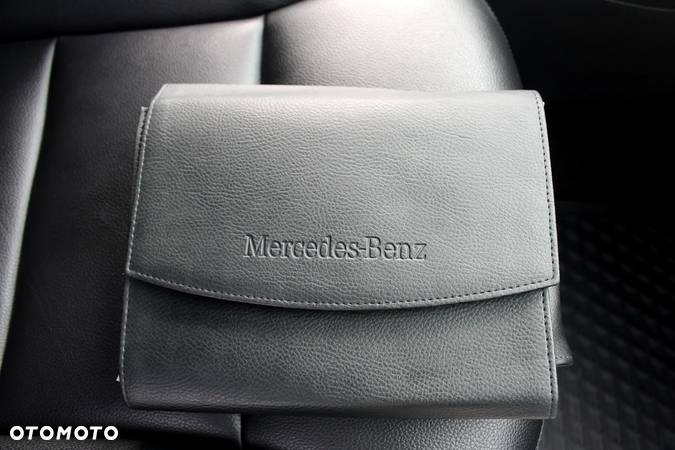 Mercedes-Benz Klasa B 180 BlueEFFICIENCY Edition Style - 26
