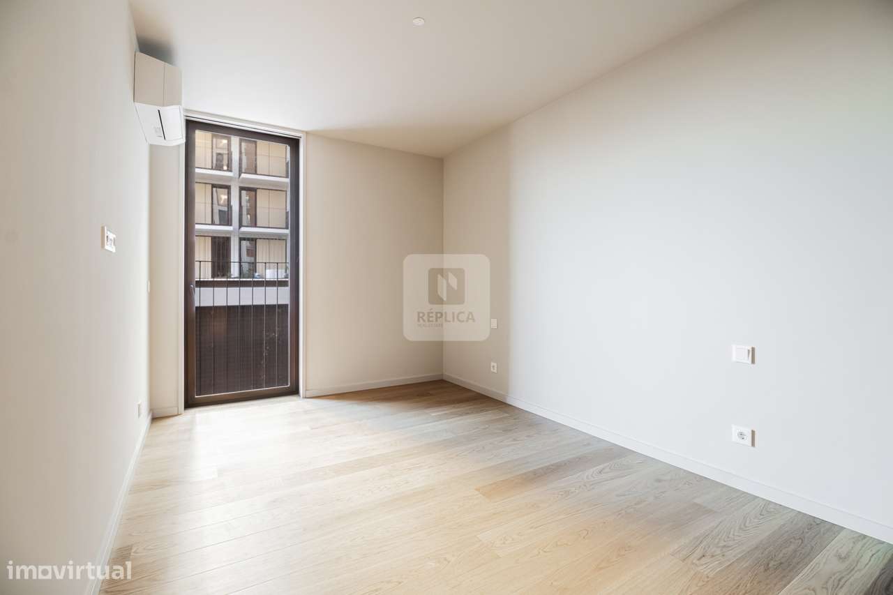 Apartamento T4 Duplex aos Jardins da Arrábida - Grande imagem: 5/37