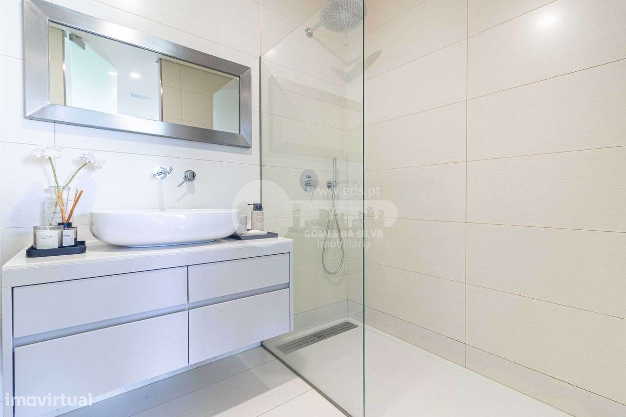 Apartamento T3 na Rua do Passal, Fraião-30