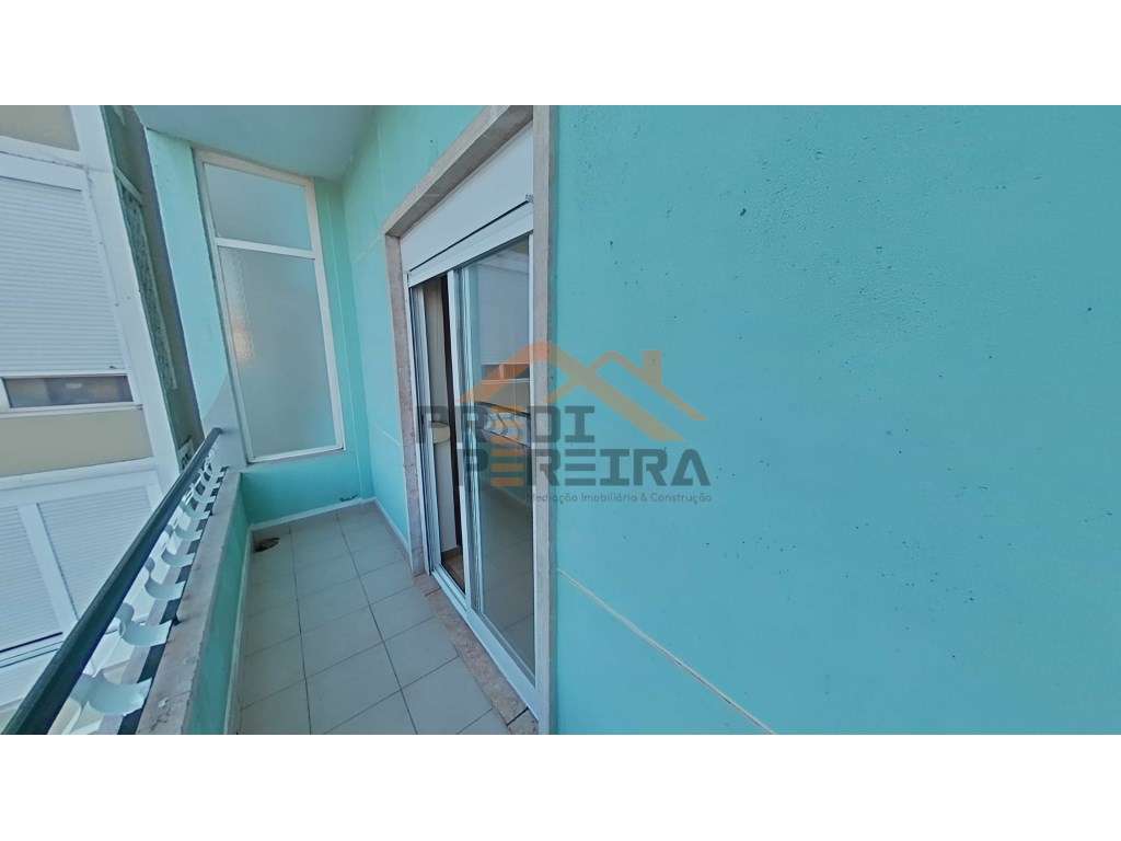 Apartamento T2, junto ao metro de Odivelas. - Grande imagem: 5/20