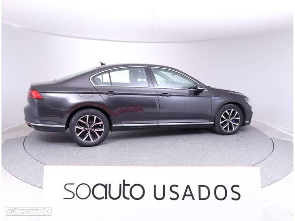 VW Passat 1.4 TSI GTE Plug-in - 16