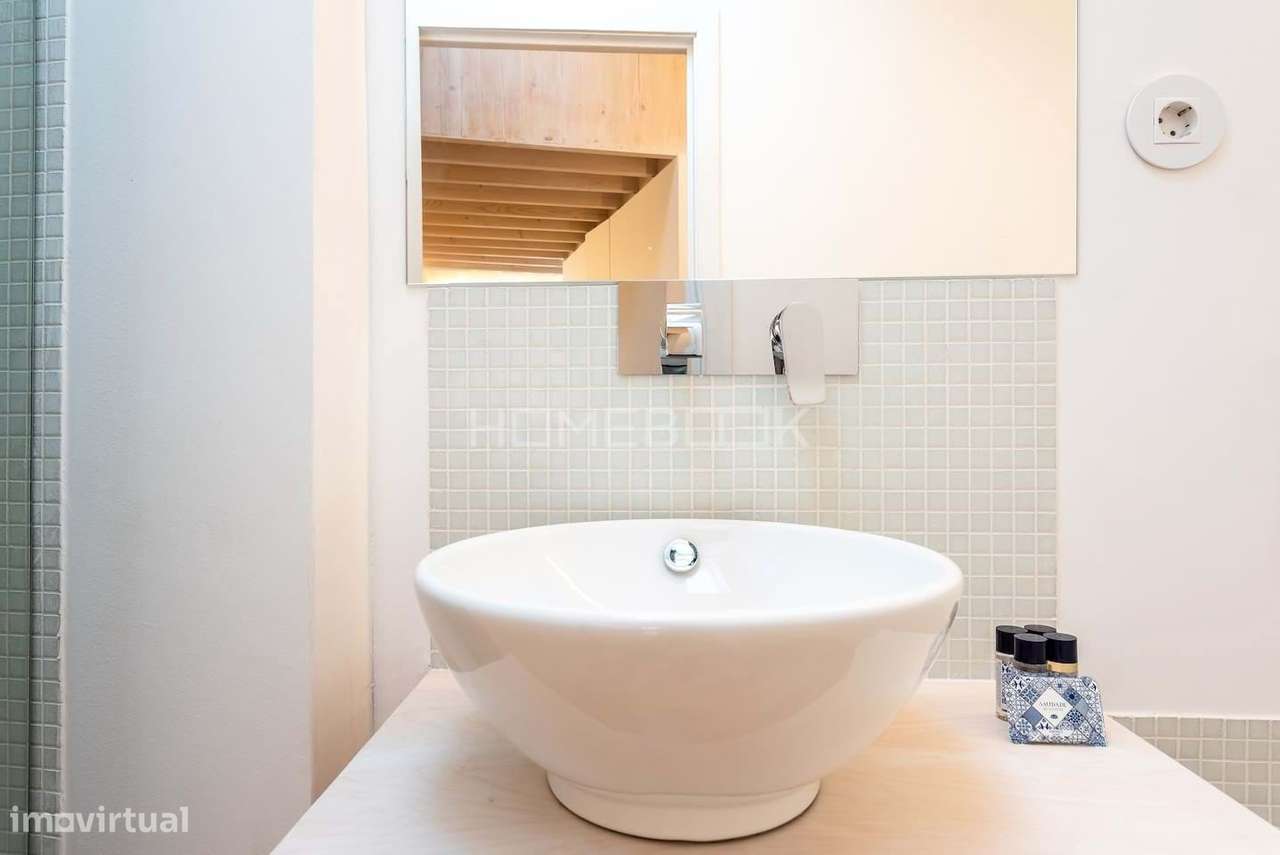 T1 com Licença ativa de AL,  no coração de Alfama-21