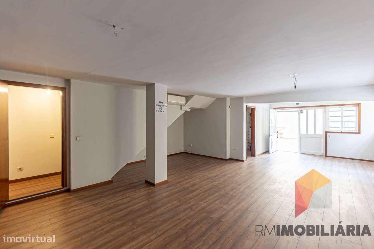Moradia T4 em Fânzeres-43