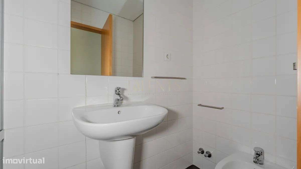 Apartamento T2 Azurém Guimaraes com Varanda Panorâmica-22