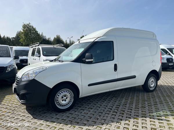 Opel COMBO LONGA  XL  1.6 105 CV - 4