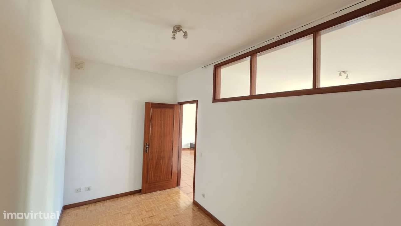 Apartamento T1+1 Vila Verde-Felgueiras-11