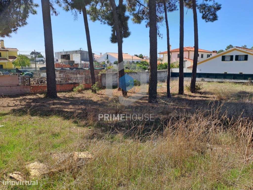 Terreno de 900m2 - Grande imagem: 3/18