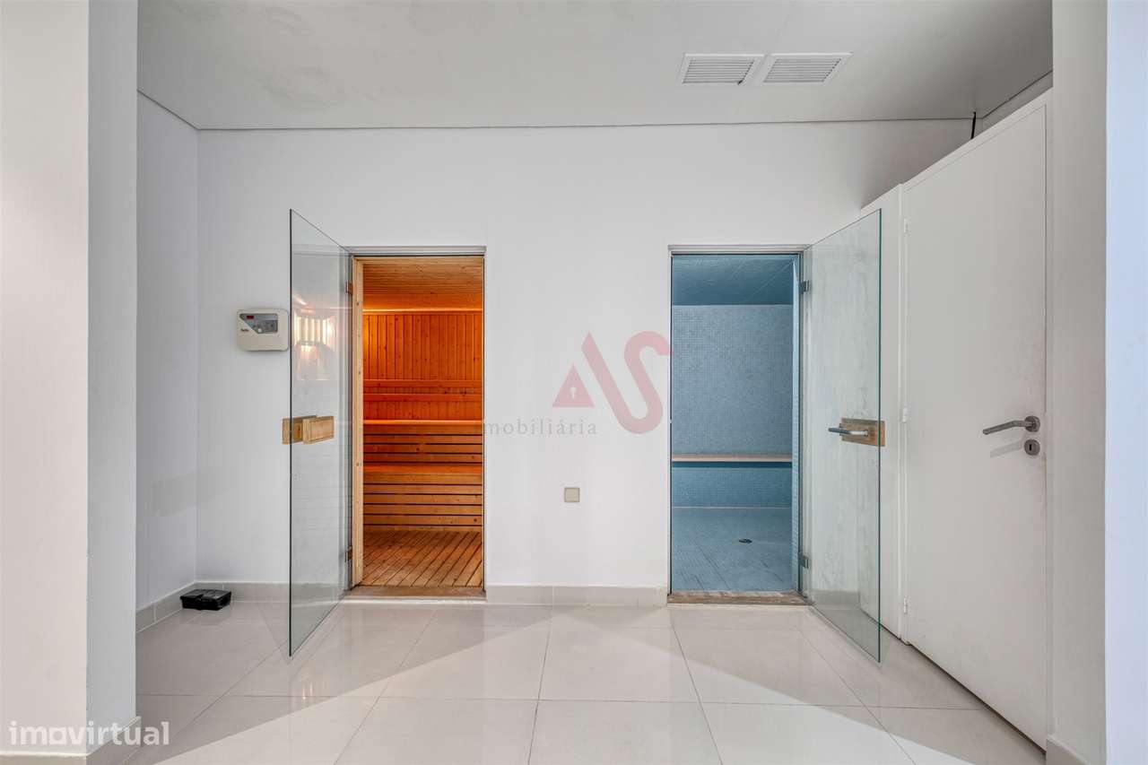 Penthouse Duplex Exclusiva em Frente à Praia de Salgueiros – na Primei-40