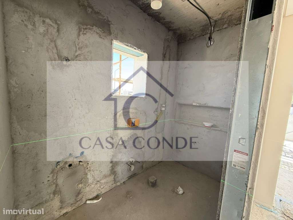 Moradia T4 Isolada Duplex em Azeitão com Piscina e Excelentes Acaba...-15