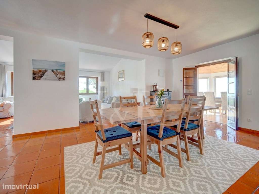 Moradia T2+3 com jardim e vista mar na Azóia, Sintra-16