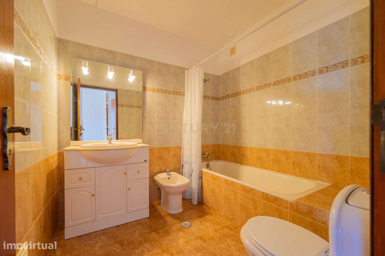 Apartamento T3 em Silves, Faro-19