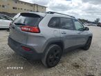 Jeep Cherokee - 6