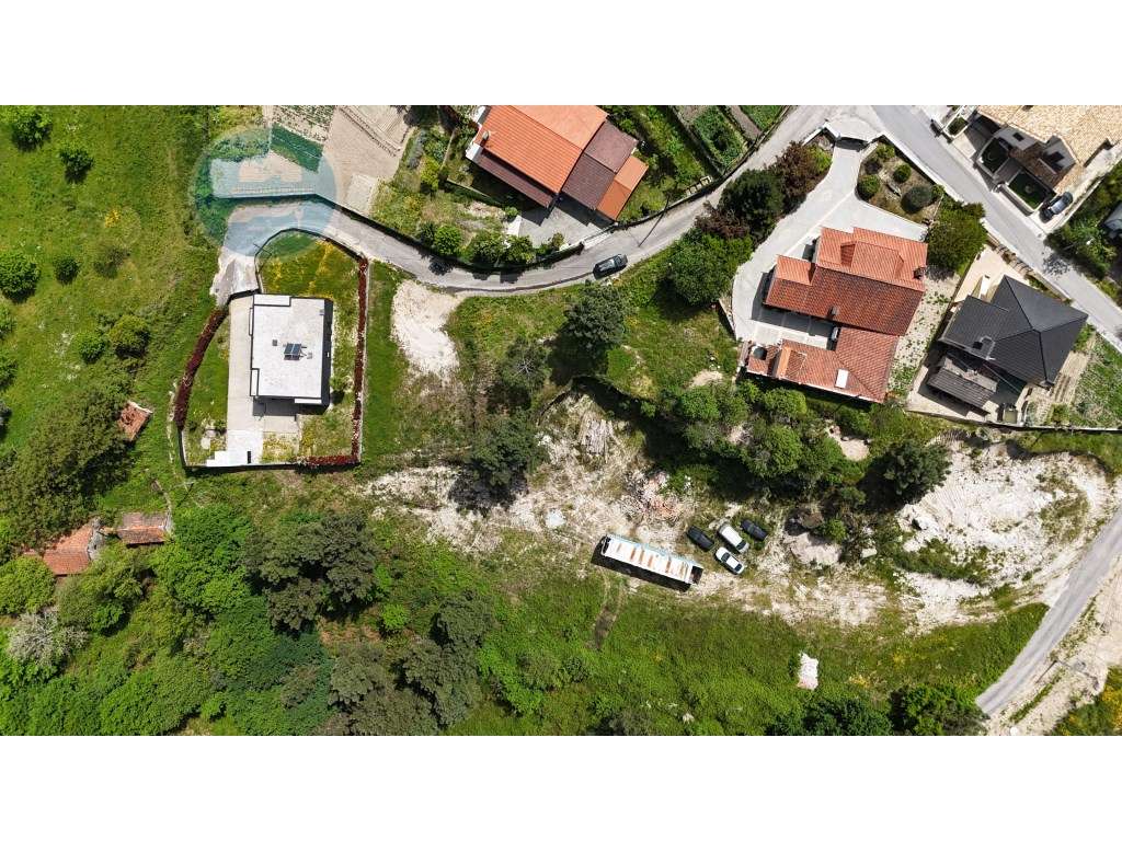 Terreno Construtivo de 1200m² 
Localização: Sra. de Fátima- Cabece... - Grande imagem: 4/16