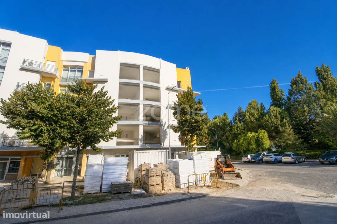 T3 Novo | Quinta da Flamenga | Vialonga | 3º andar | Suite e Garagem-0