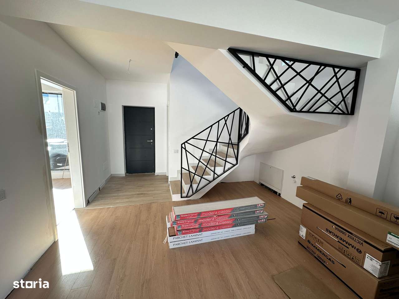 CASA SINGULARA- 5 CAMERE, TOATE UTILITATILE, FINISAJE PREMIUM,COMIS 0% - Imagine principală: 4/19