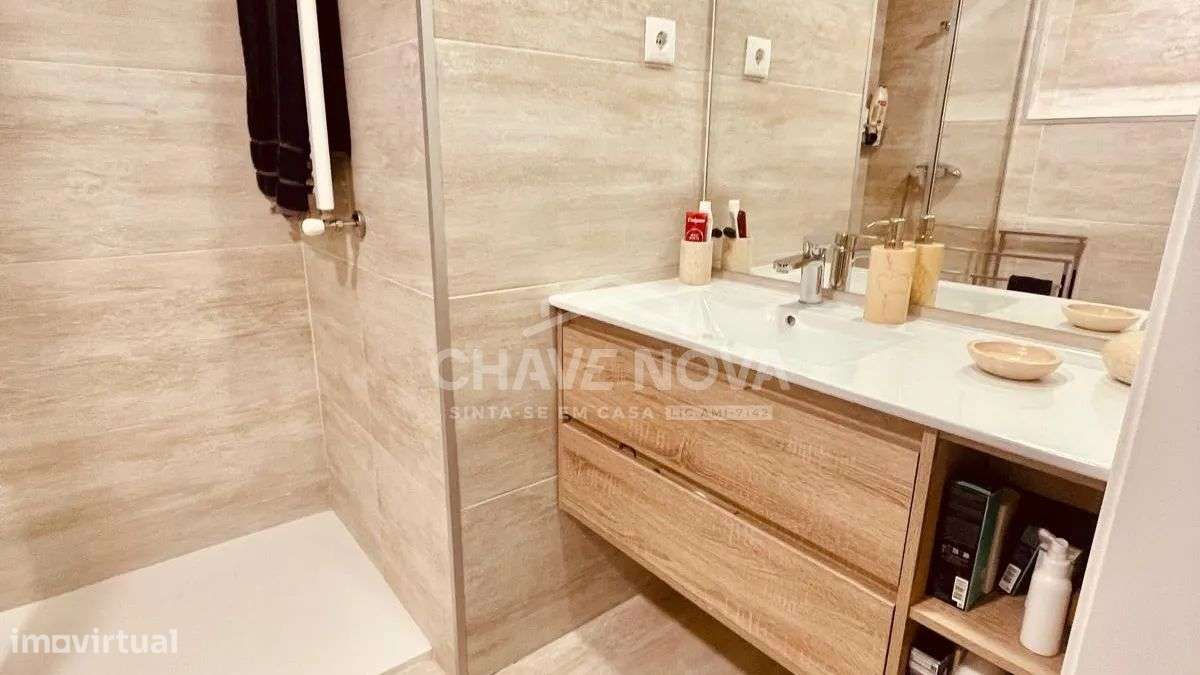 T3 c/ 2 Lugares de Garagem em Paranhos-4