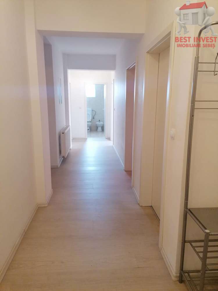 4 Camere Apartament De Inchiriat Alba Judet Sebes 141892 Www Storia Ro