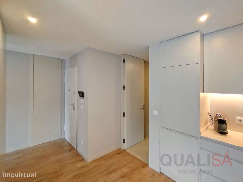 Apartamento T2 com varanda e lugar de garagem localizado no centro ...-14