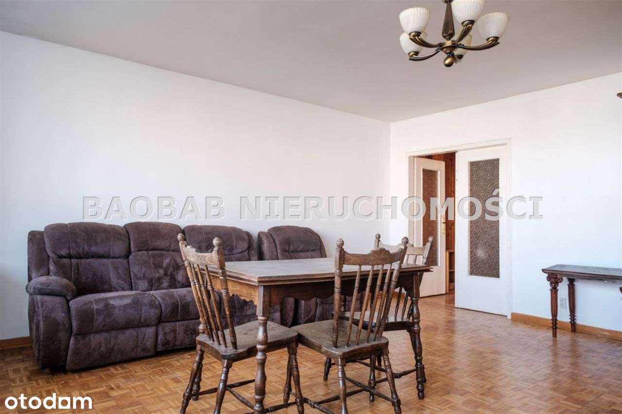Grochów, Majdańska 5 - cztery pokoje sprzedam-0