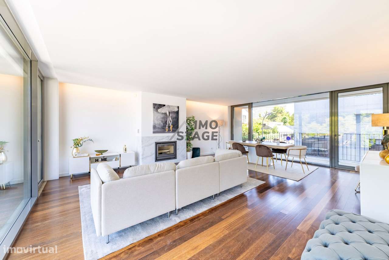 Moradia T3 de Luxo | 4 Pisos | Elevador | Jardim Privativo 195m² | Boa-9