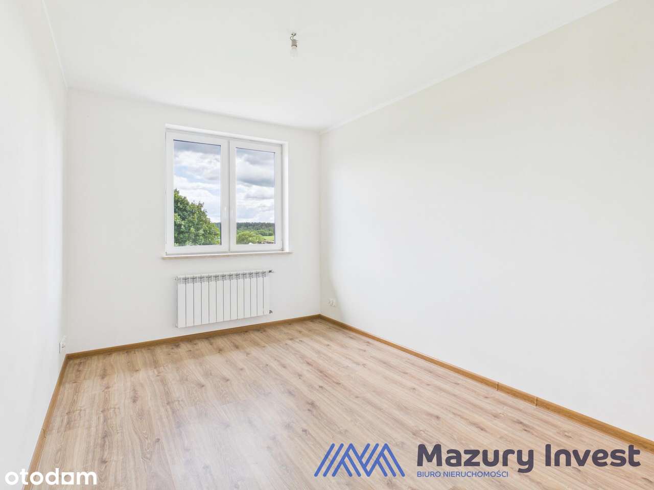 Dom parterowy z 2020 r. z pięknym widokiem z tarasu-11