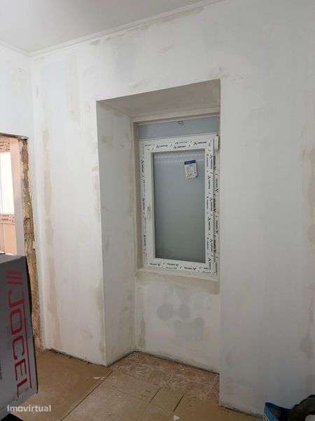 Arrendasse Moradia T2 remodelada no centro de Setúbal - Grande imagem: 5/8